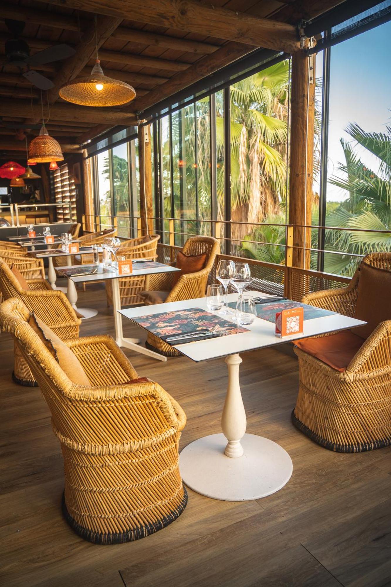 Dina Morgabine Saint Gilles Hotel Екстериор снимка