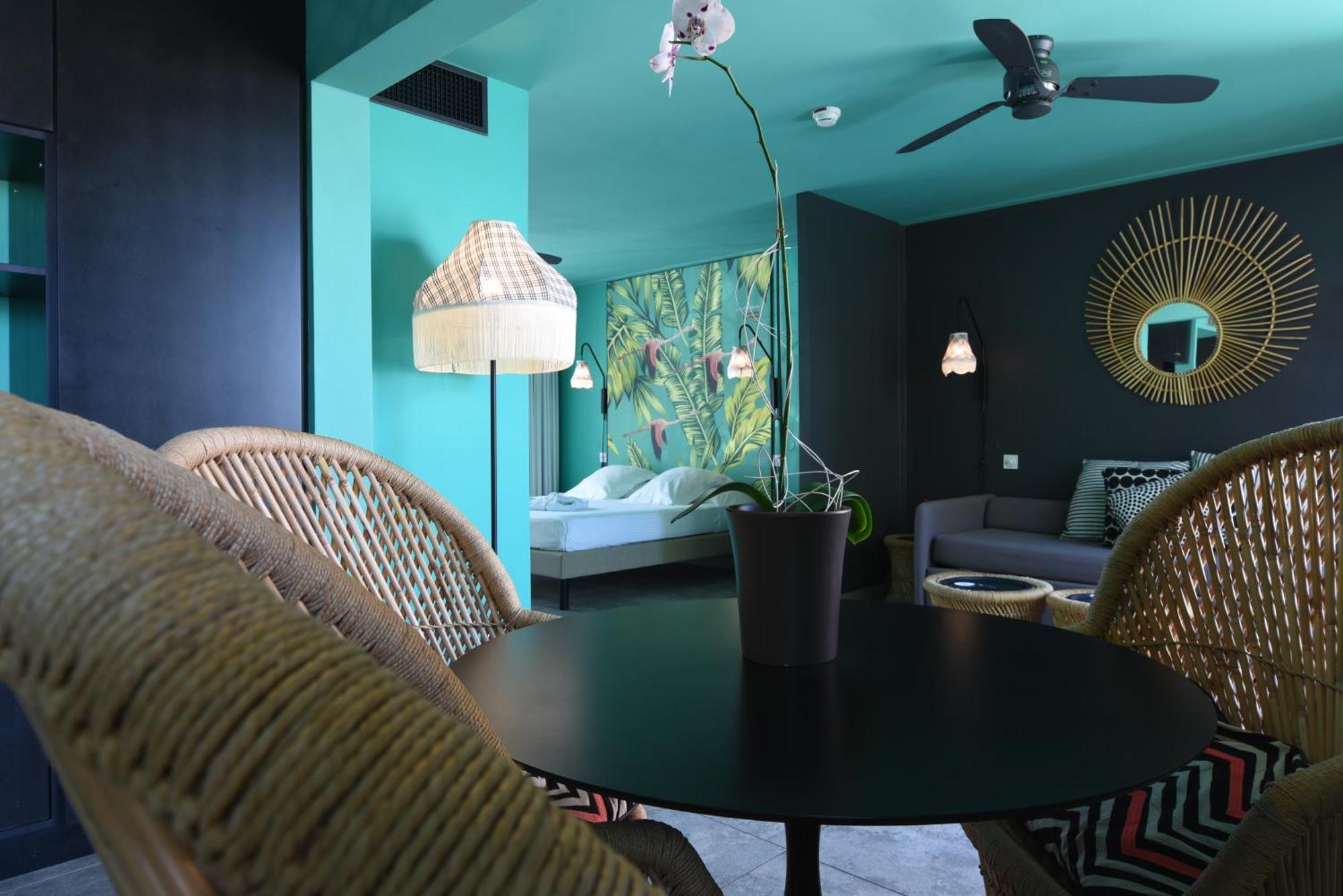 Dina Morgabine Saint Gilles Hotel Екстериор снимка